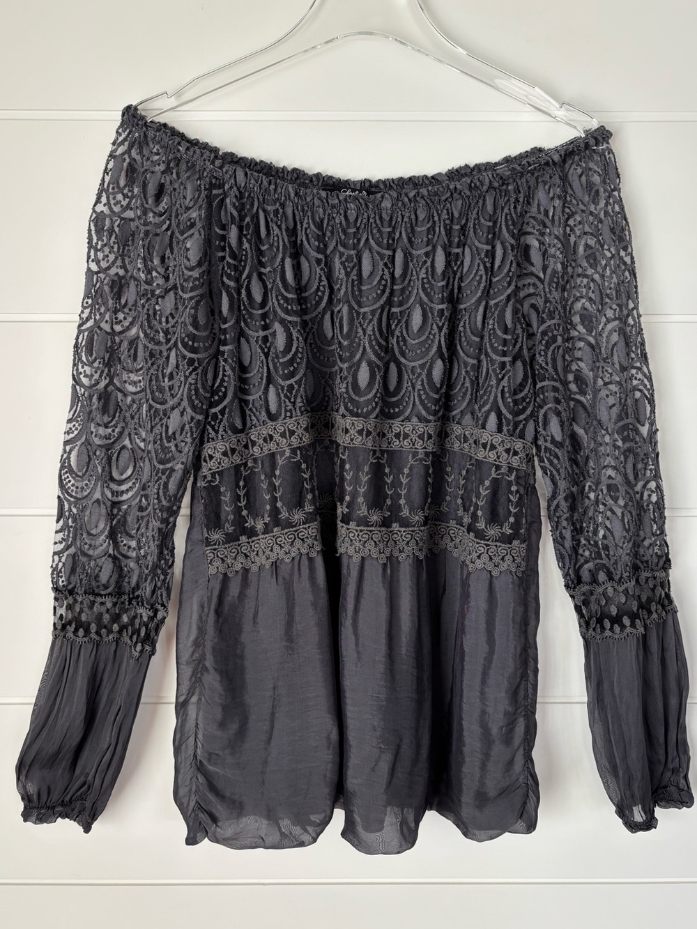 CHARLIE B Lace Off-Shoulder Peasant Blouse in Charcoal Gray Women's Medium